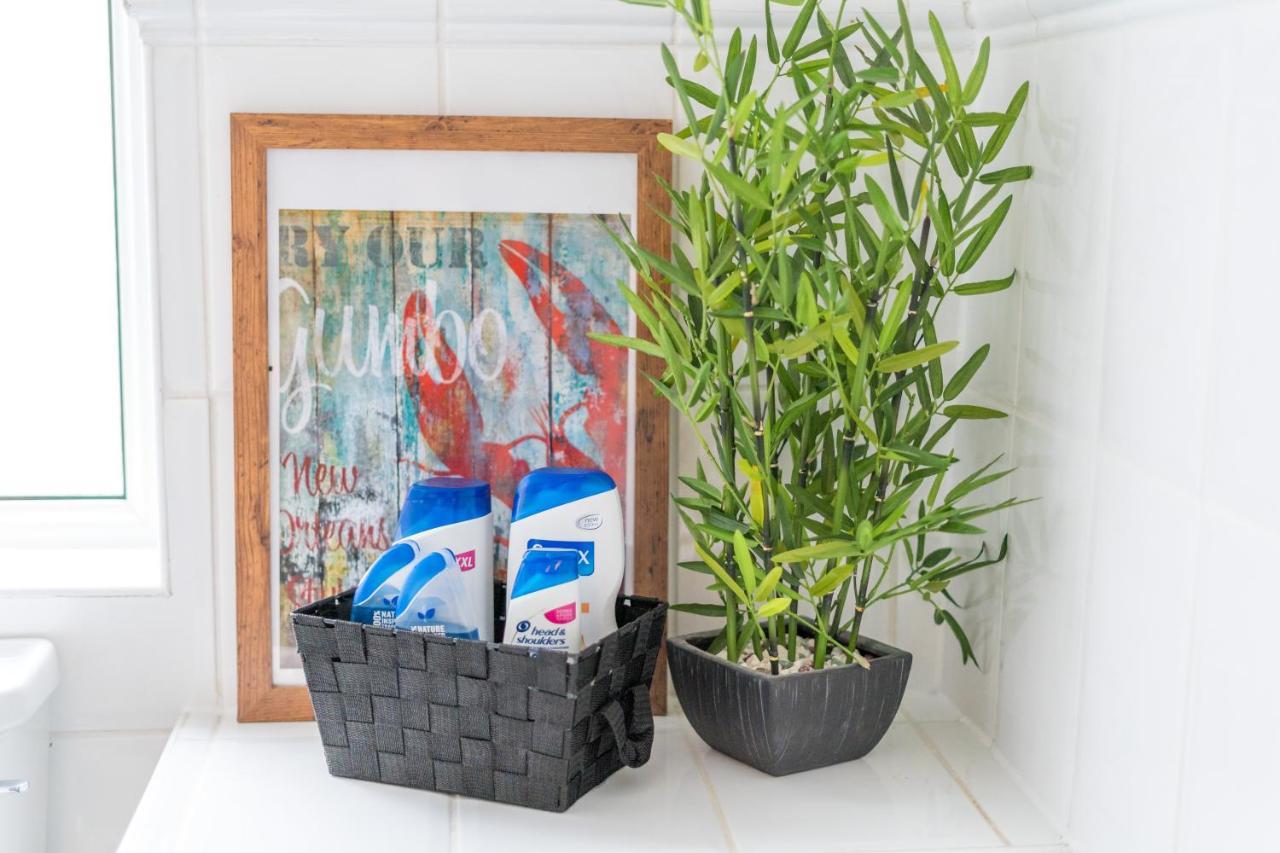 The Ella Fitzgerald - Modern 2 Bedroom Apartment, Super Close To City Centre Cardiff Buitenkant foto