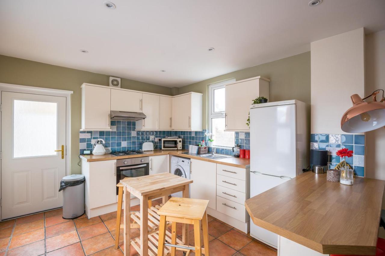 The Ella Fitzgerald - Modern 2 Bedroom Apartment, Super Close To City Centre Cardiff Buitenkant foto