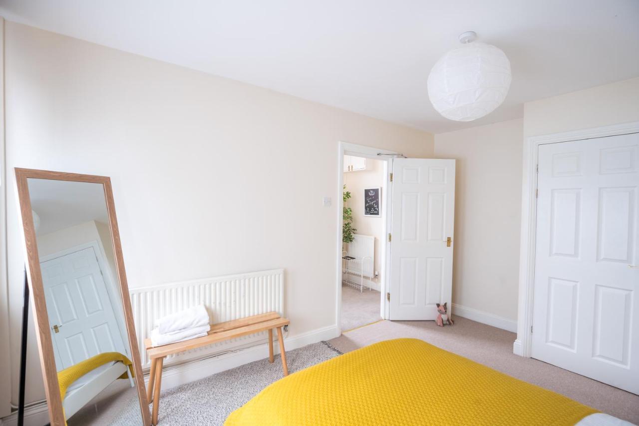 The Ella Fitzgerald - Modern 2 Bedroom Apartment, Super Close To City Centre Cardiff Buitenkant foto