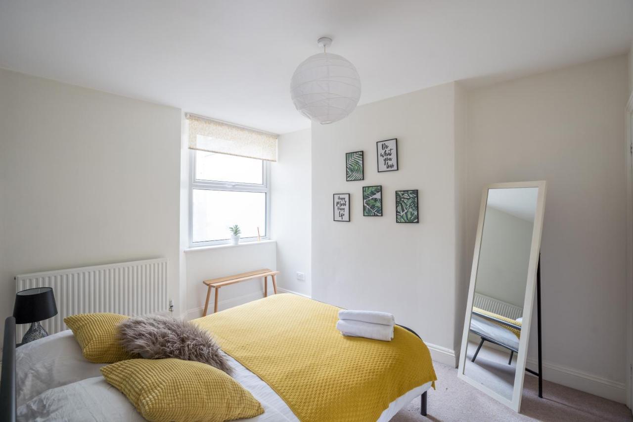 The Ella Fitzgerald - Modern 2 Bedroom Apartment, Super Close To City Centre Cardiff Buitenkant foto