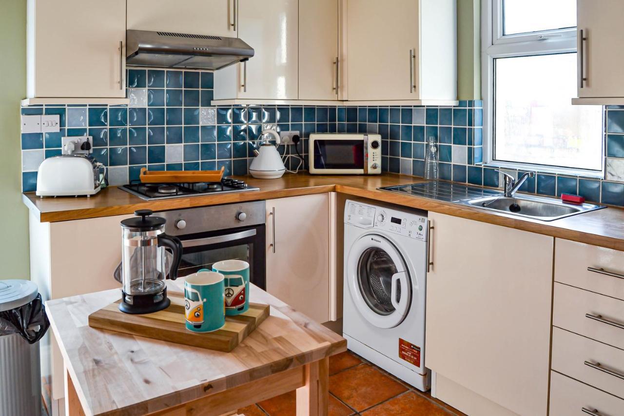 The Ella Fitzgerald - Modern 2 Bedroom Apartment, Super Close To City Centre Cardiff Buitenkant foto